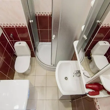 з балконом на центр львова * Lviv